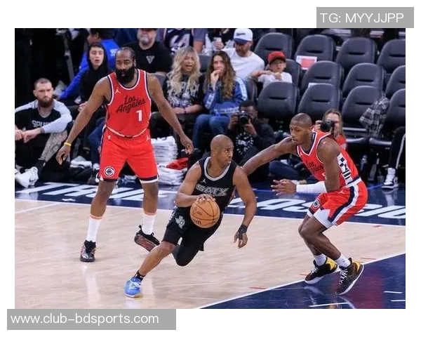 保罗被快船遣送回家64天后终迎交易新篇章是否还有球可打