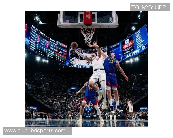 尼德豪泽全场表现出色杰明三分火力全开弗拉格不幸伤退影响球队士气 尼德豪泽全场表现出色杰明三分火力全开弗拉格不幸伤退影响球队士气